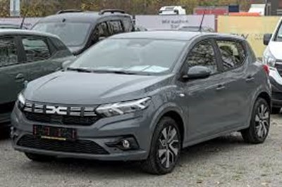 Dacia Sandero hatchback – affordable and reliable first car for UK drivers