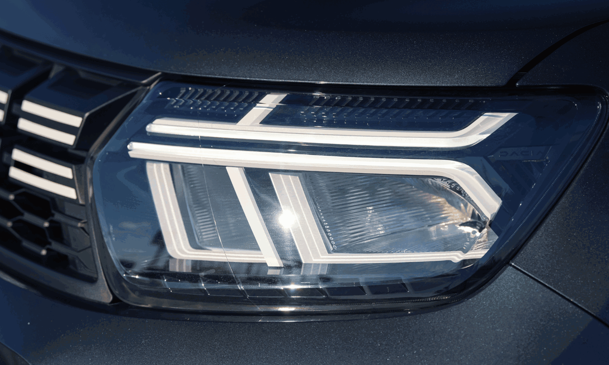 Dacia Headlamp