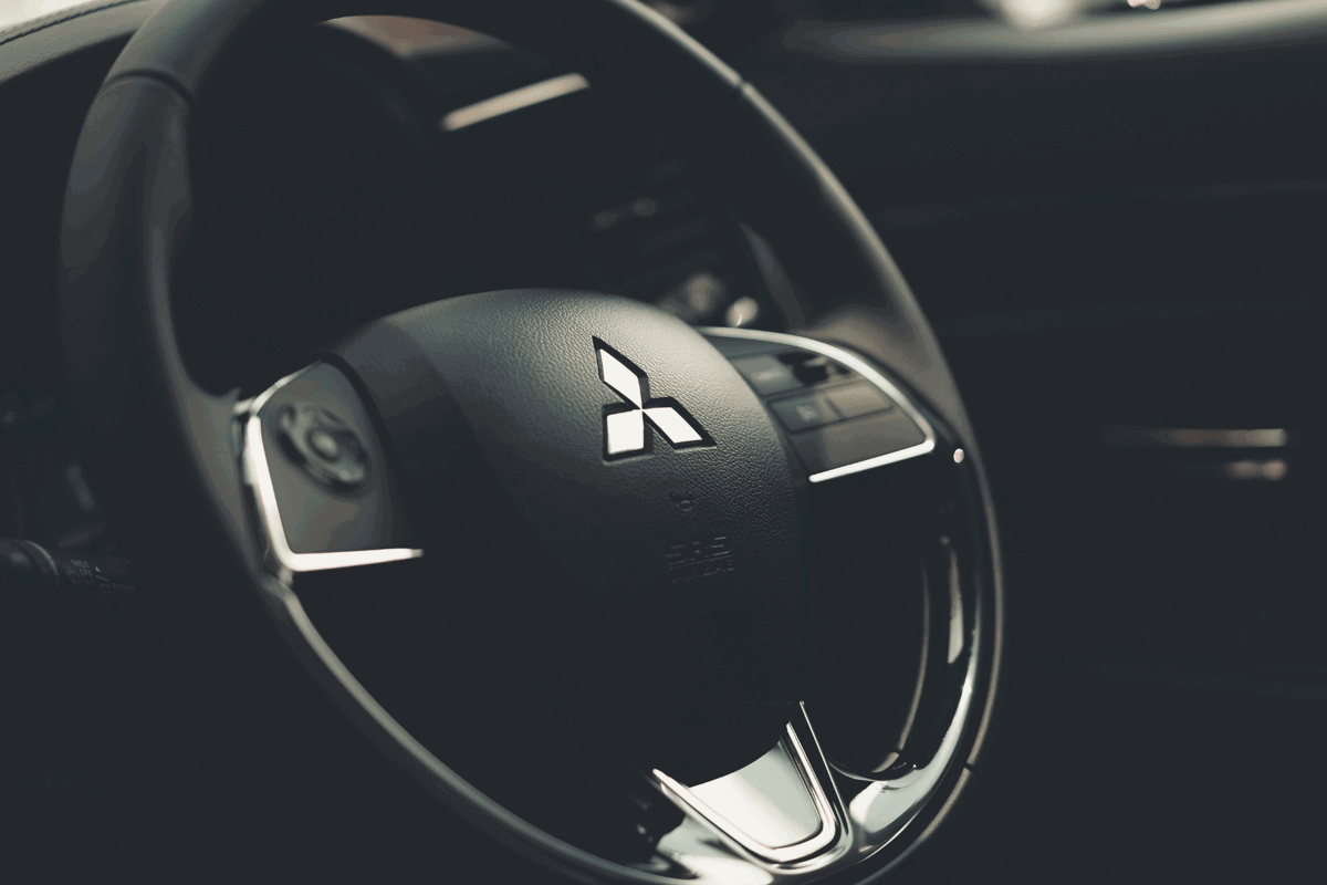 Mitsubishi steering wheel